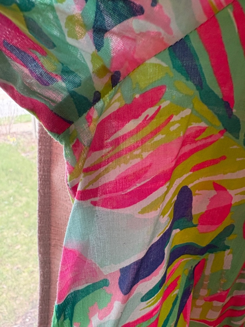 Lilly Pulitzer Multicolor Tropical Print V-Neck Top - Picture 3 of 4